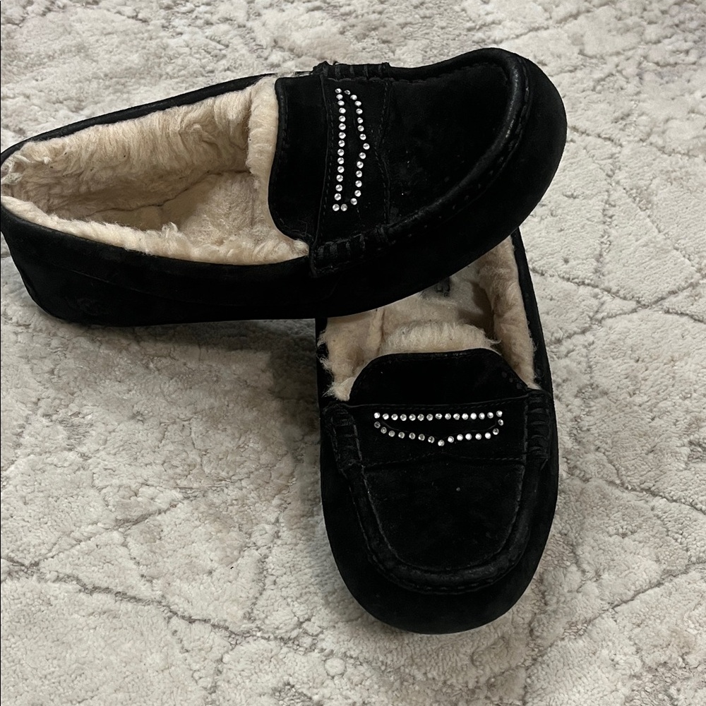 UGG Ansley Women's Black Loafer with Rhinestone Detail - Picture 2 of 10